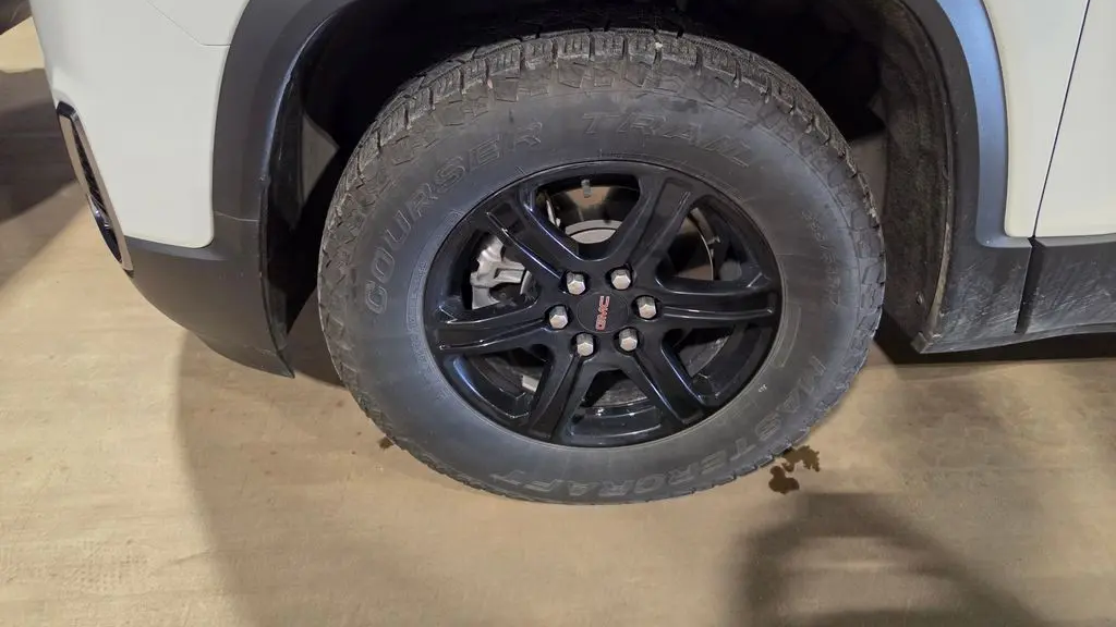 2021 GMC Acadia AT4