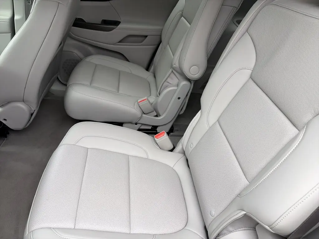 2023 GMC Acadia - $27,220