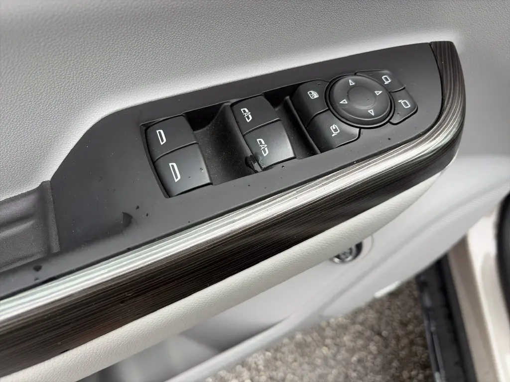 2023 GMC Acadia - $27,220