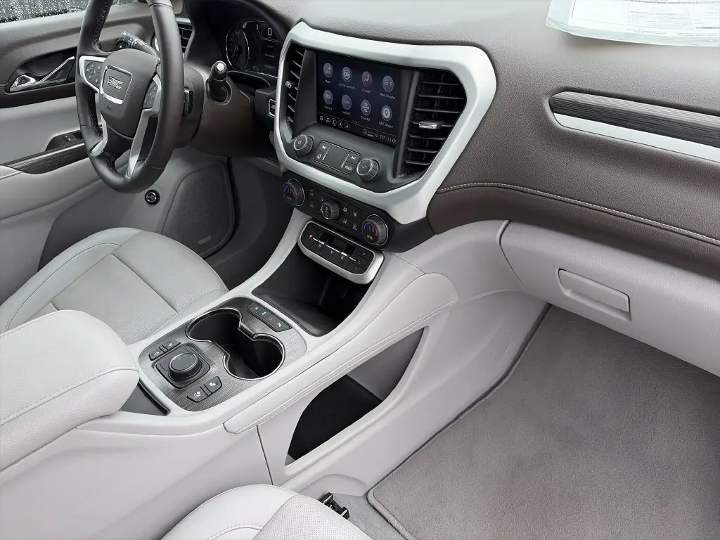 2023 GMC Acadia - $27,220