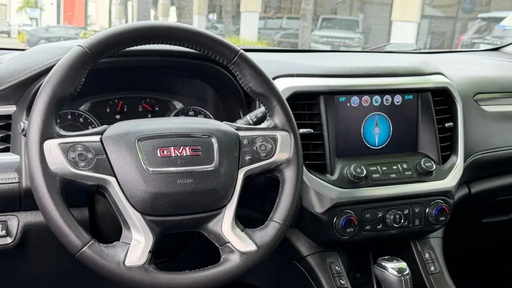 2018 GMC Acadia SLT-1