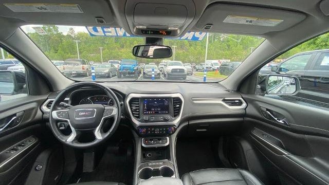 2022 GMC Acadia SLT