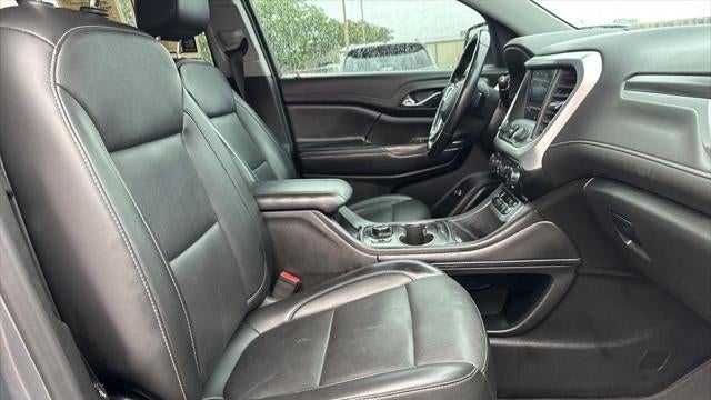2021 GMC Acadia SLT