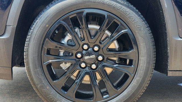 2022 GMC Acadia SLT
