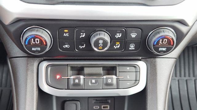 2022 GMC Acadia SLT