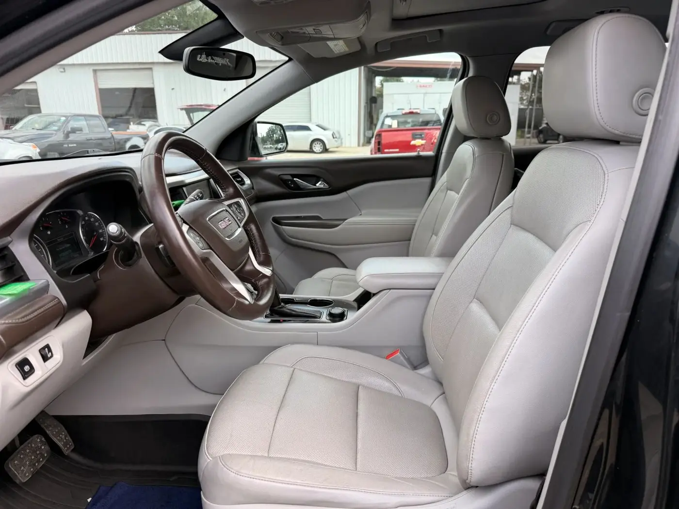 2017 GMC Acadia - $9,950
