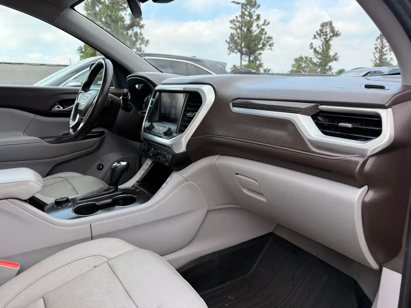2017 GMC Acadia - $9,950