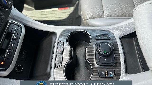2021 GMC Acadia SLT