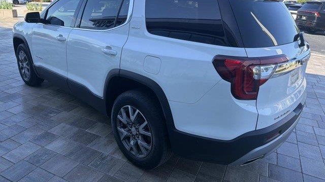 2021 GMC Acadia SLT