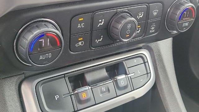 2020 GMC Acadia SLT