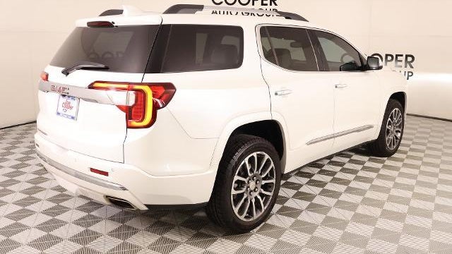 2022 GMC Acadia Denali