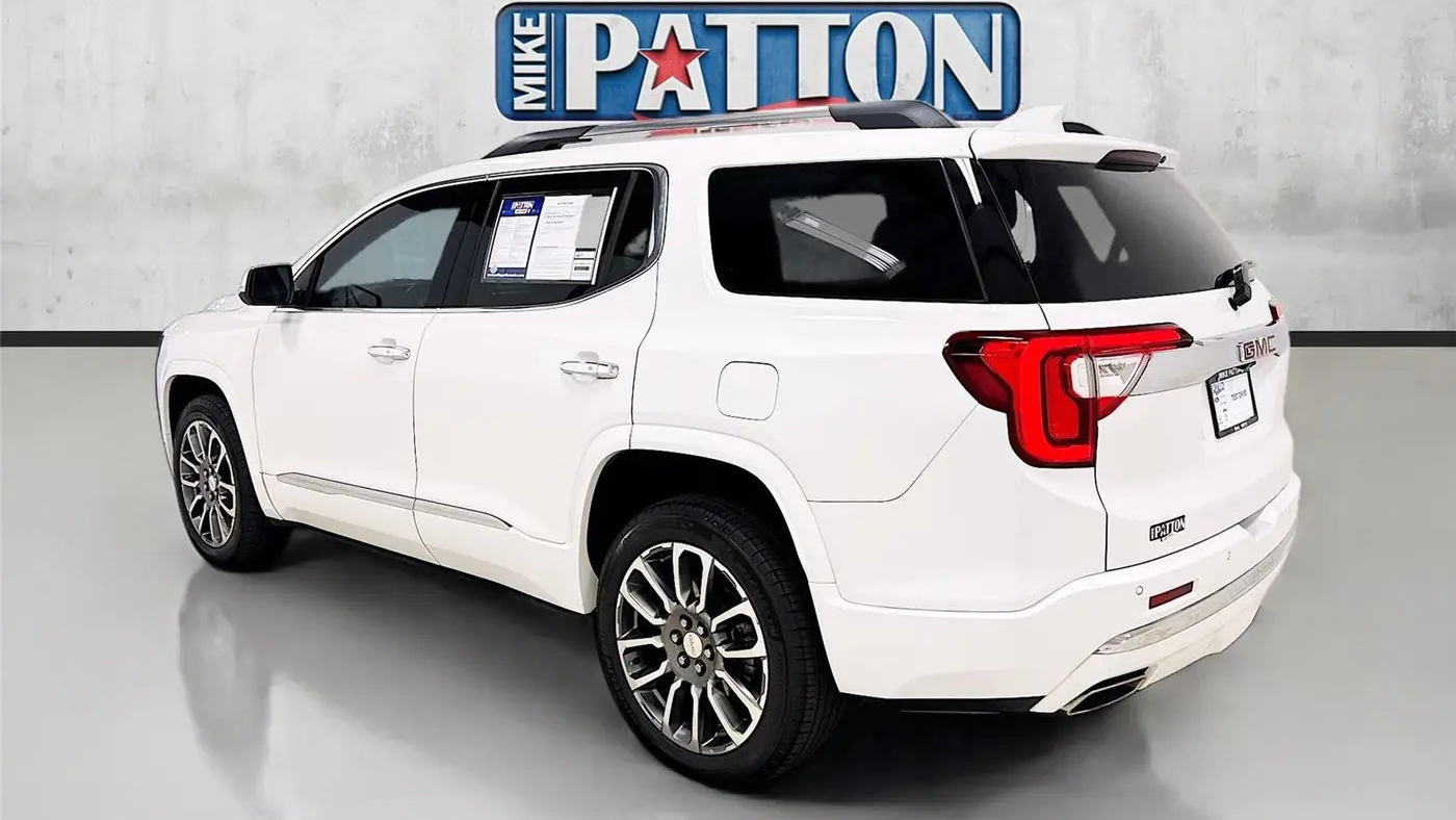 2020 GMC Acadia Denali