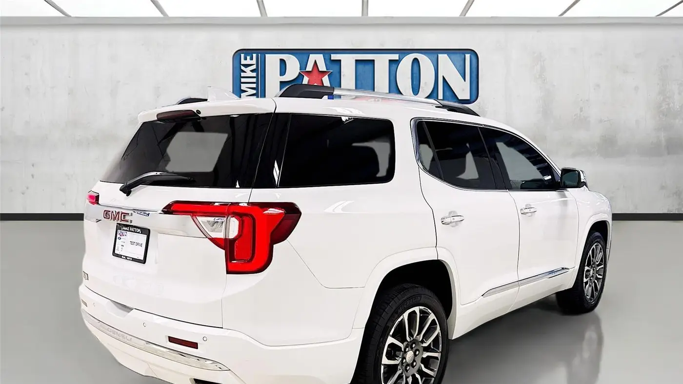 2020 GMC Acadia Denali