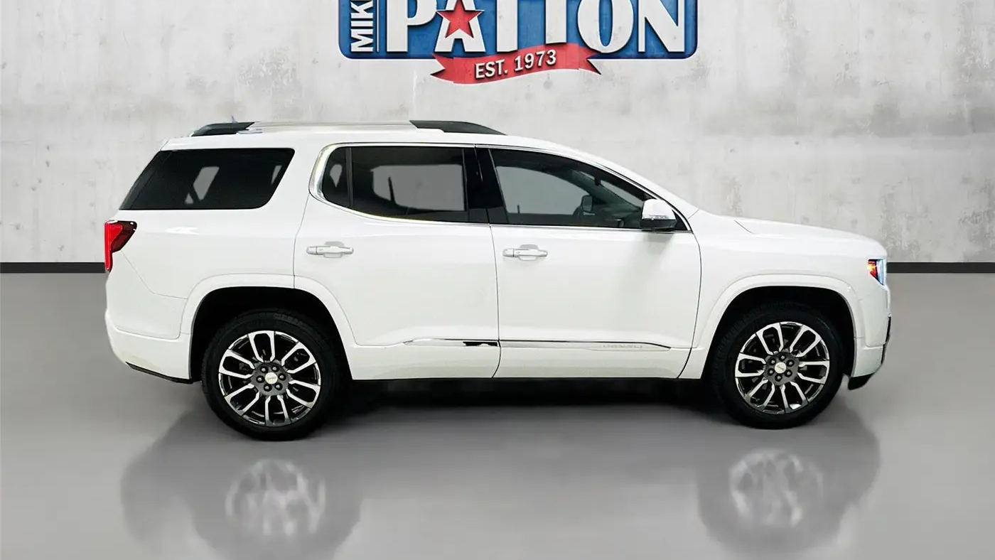 2020 GMC Acadia Denali