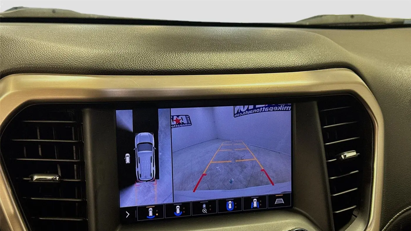 2020 GMC Acadia Denali