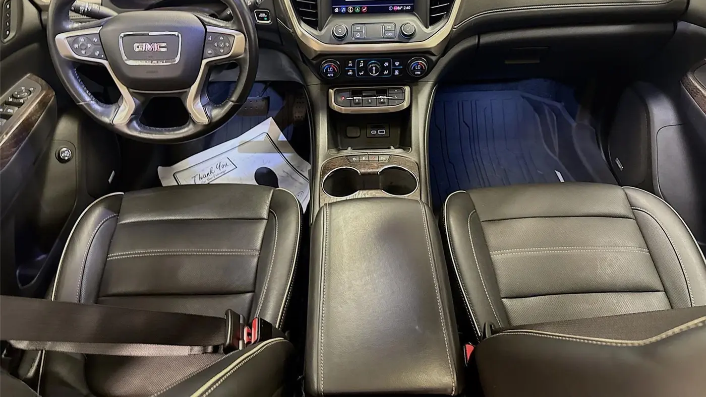 2020 GMC Acadia Denali