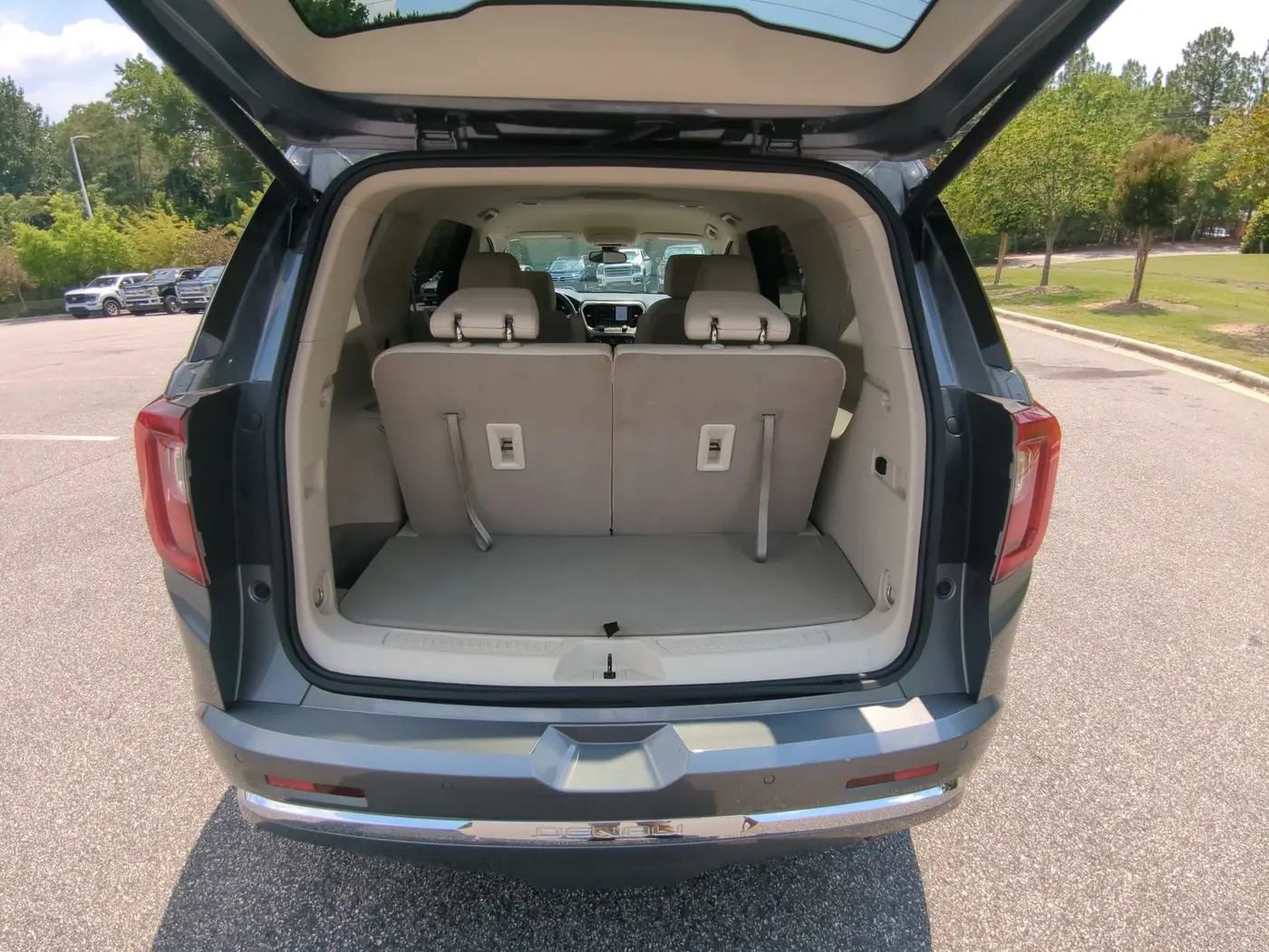 2022 GMC Acadia - $33,994