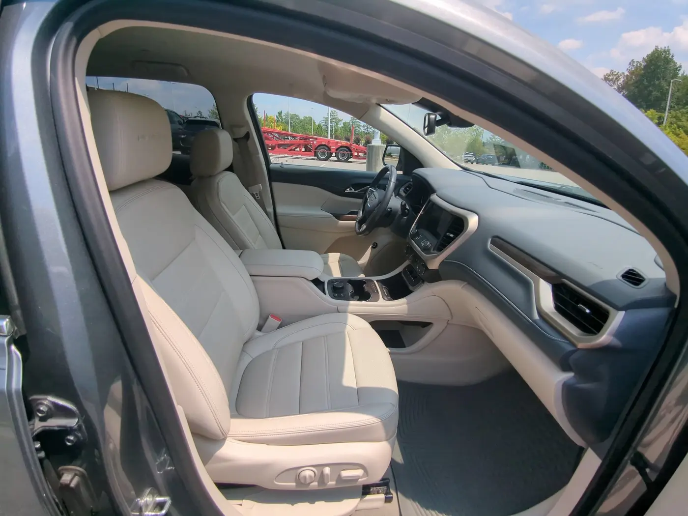 2022 GMC Acadia - $33,994