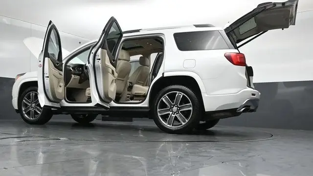 2019 GMC Acadia Denali