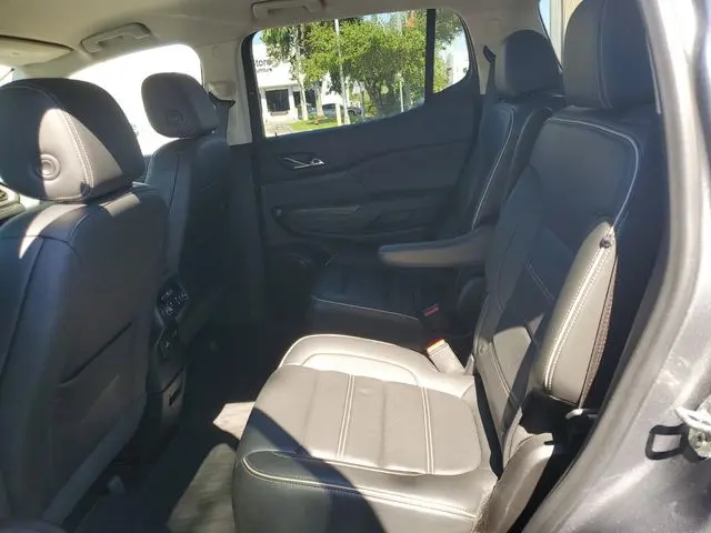 2021 GMC Acadia - $27,990