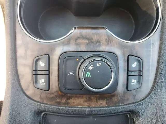 2021 GMC Acadia - $27,990