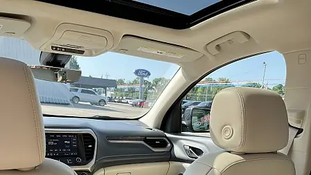 2022 GMC Acadia Denali