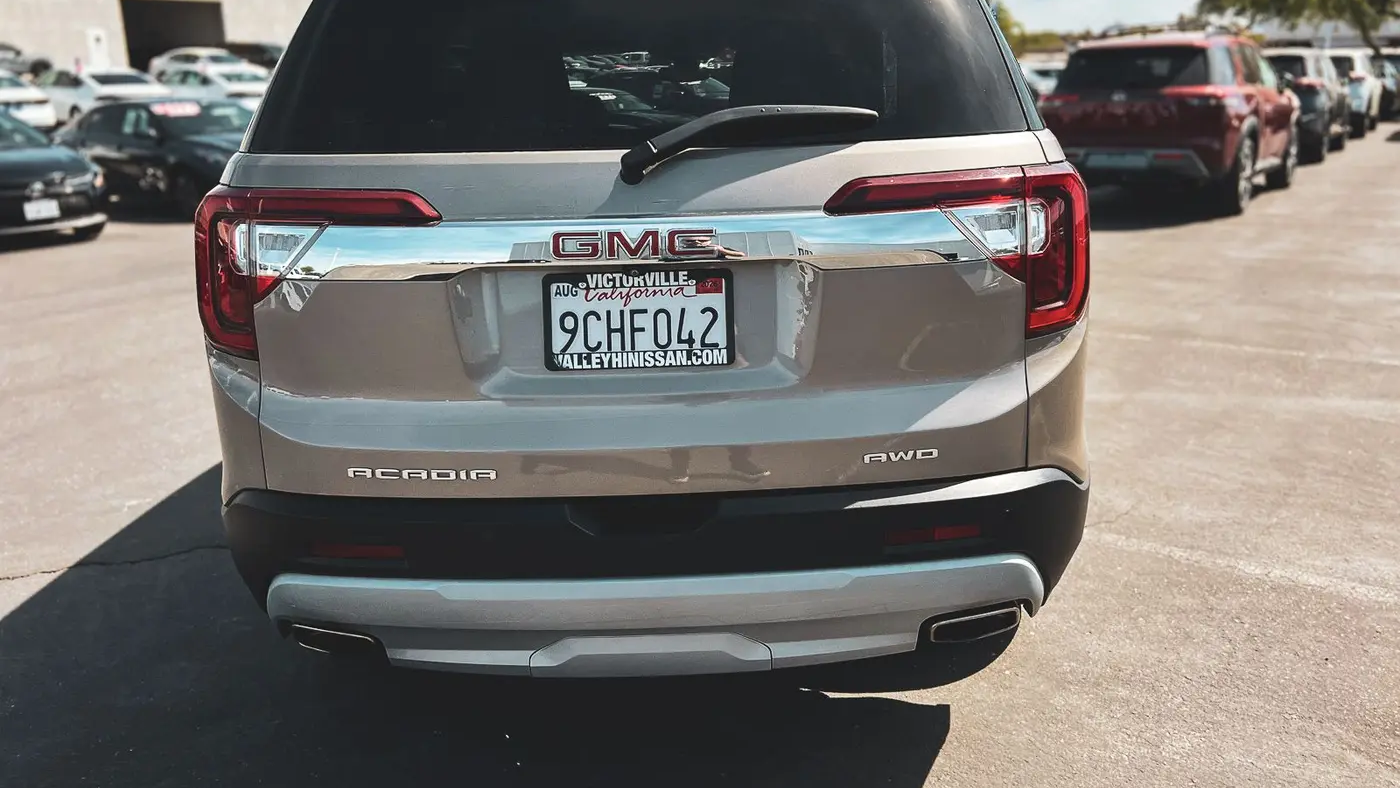 2023 GMC Acadia SLE