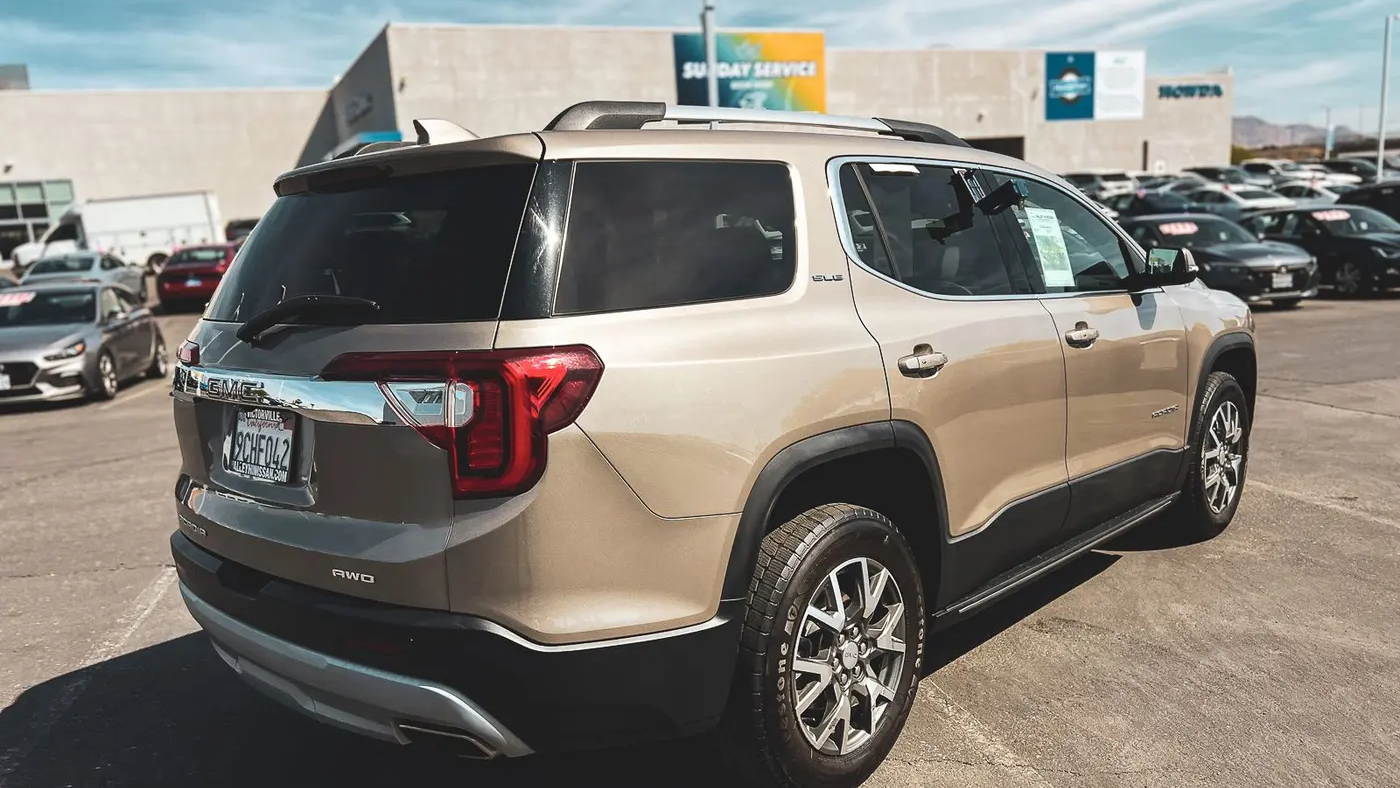 2023 GMC Acadia SLE
