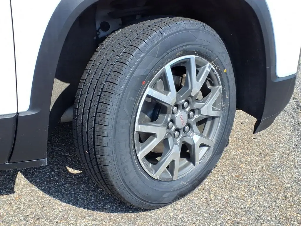 2023 GMC Acadia - $25,239