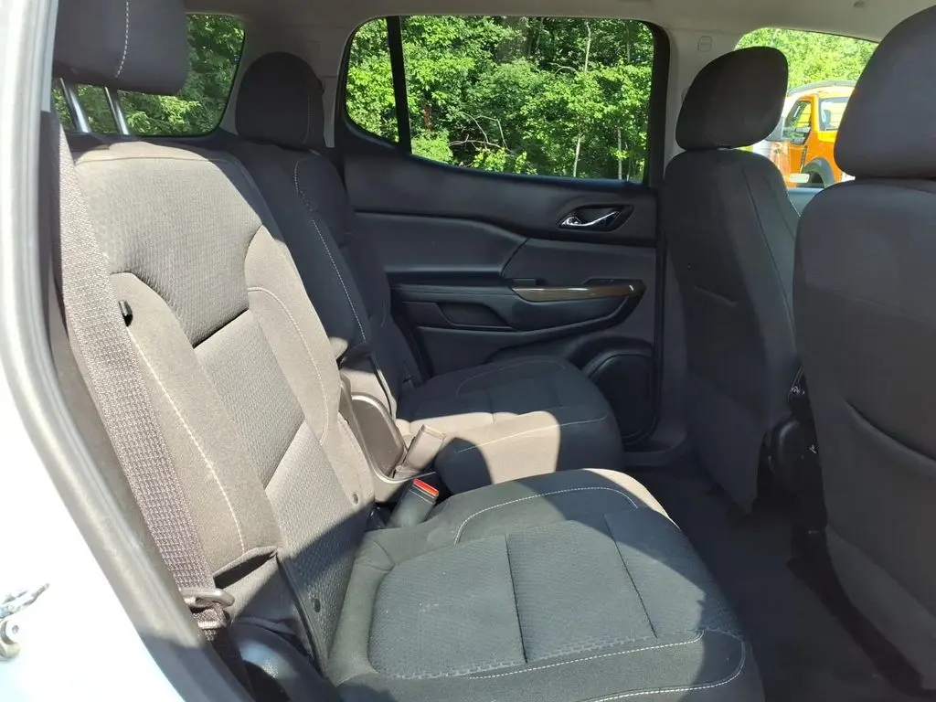2023 GMC Acadia - $25,239
