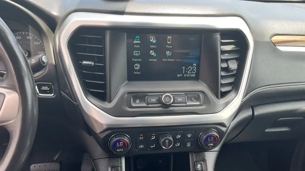 2017 GMC Acadia SLE-2