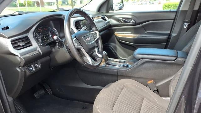2017 GMC Acadia SLE-2