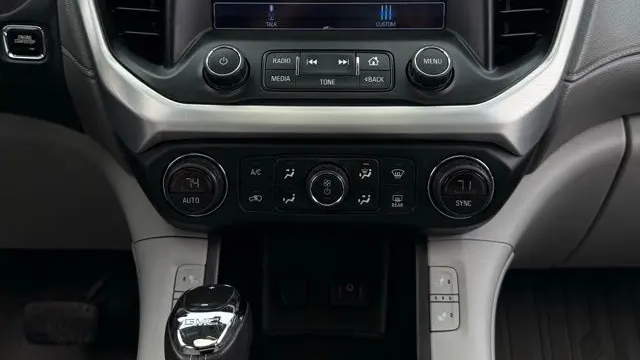 2019 GMC Acadia SLE-2