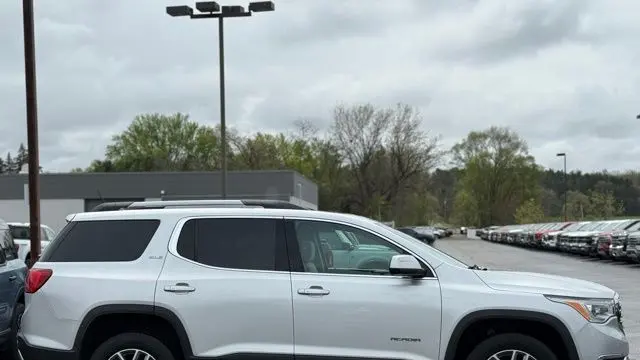 2019 GMC Acadia SLE-2