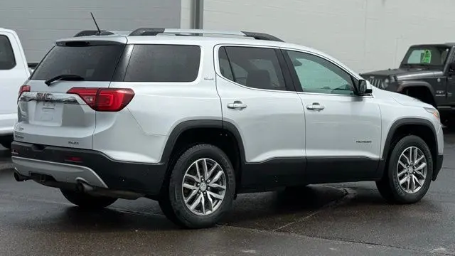 2019 GMC Acadia SLE-2