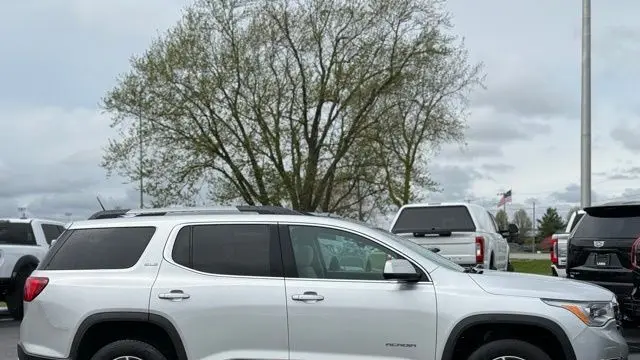 2019 GMC Acadia SLE-2