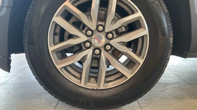 2017 GMC Acadia SLE-2