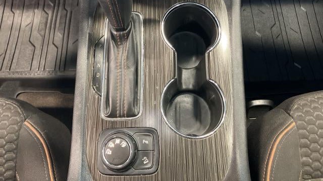 2017 GMC Acadia SLE-2