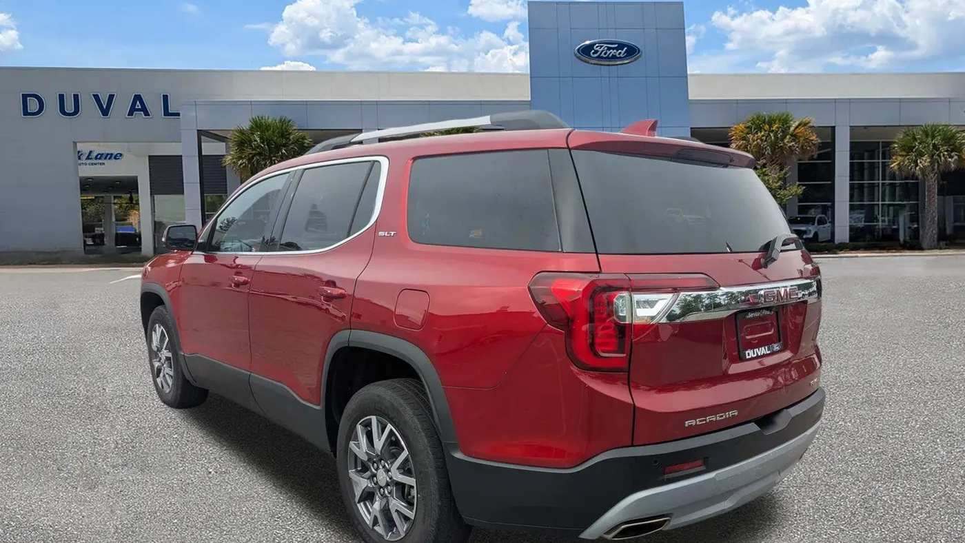 2023 GMC Acadia SLT