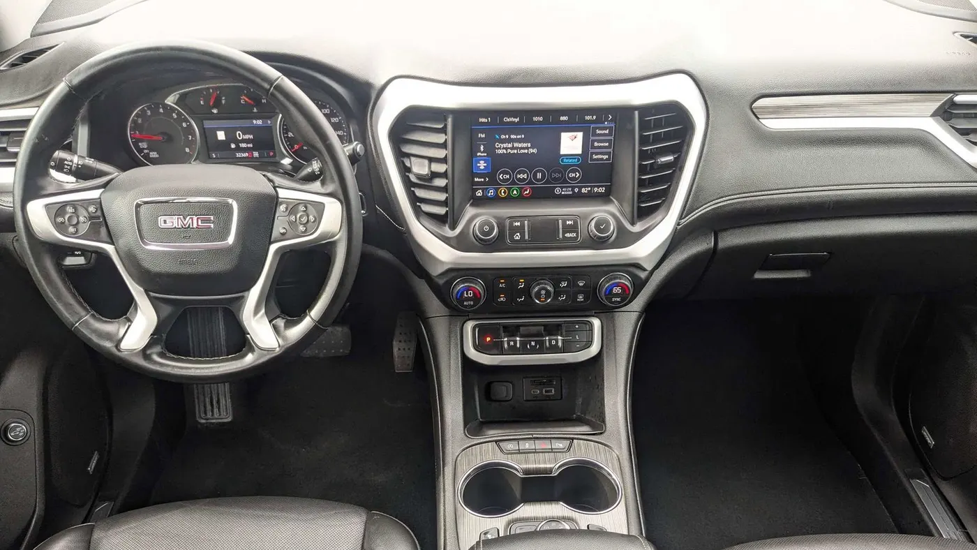 2023 GMC Acadia SLT