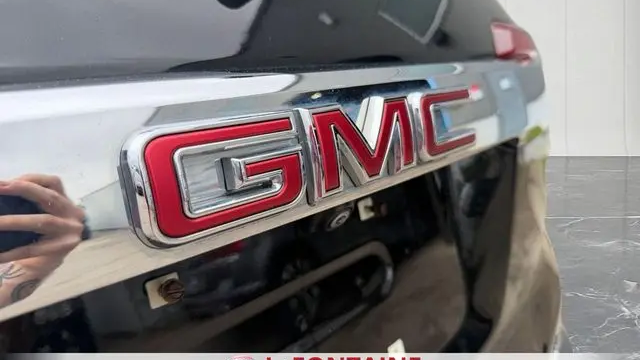 2020 GMC Acadia SLT