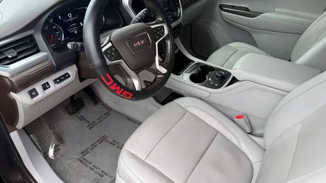 2020 GMC Acadia SLT