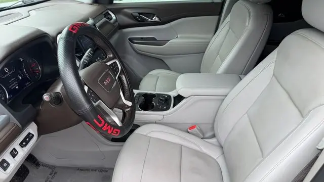 2020 GMC Acadia SLT