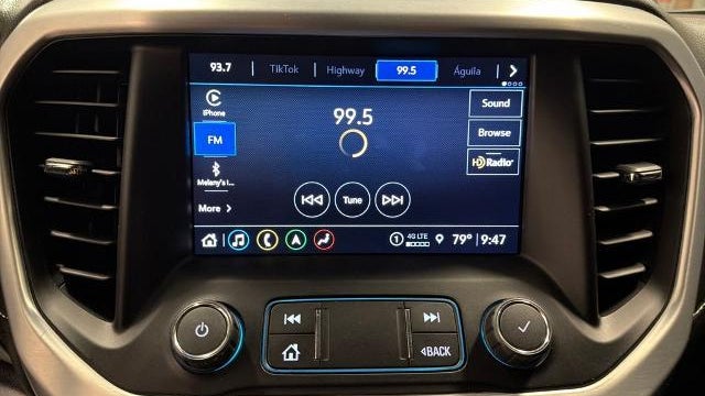 2021 GMC Acadia SLT