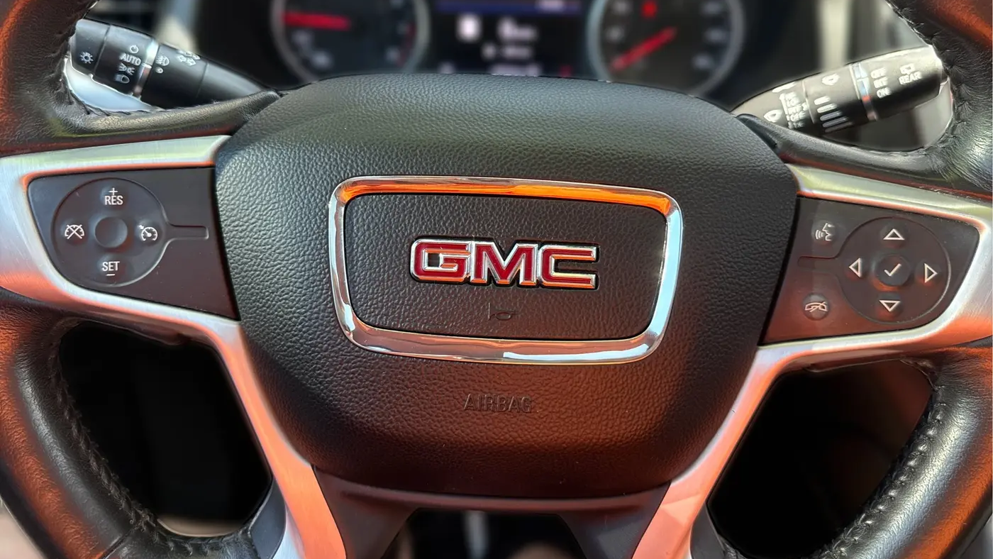 2020 GMC Acadia SLT