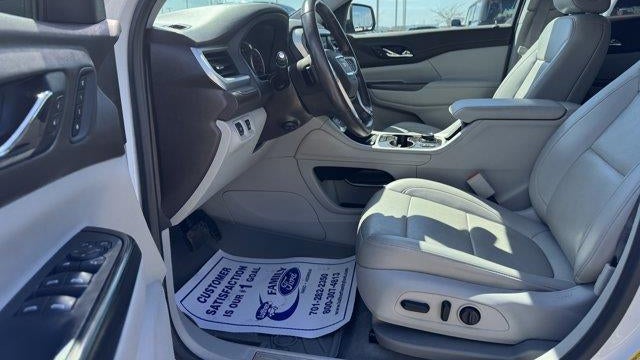 2021 GMC Acadia SLT