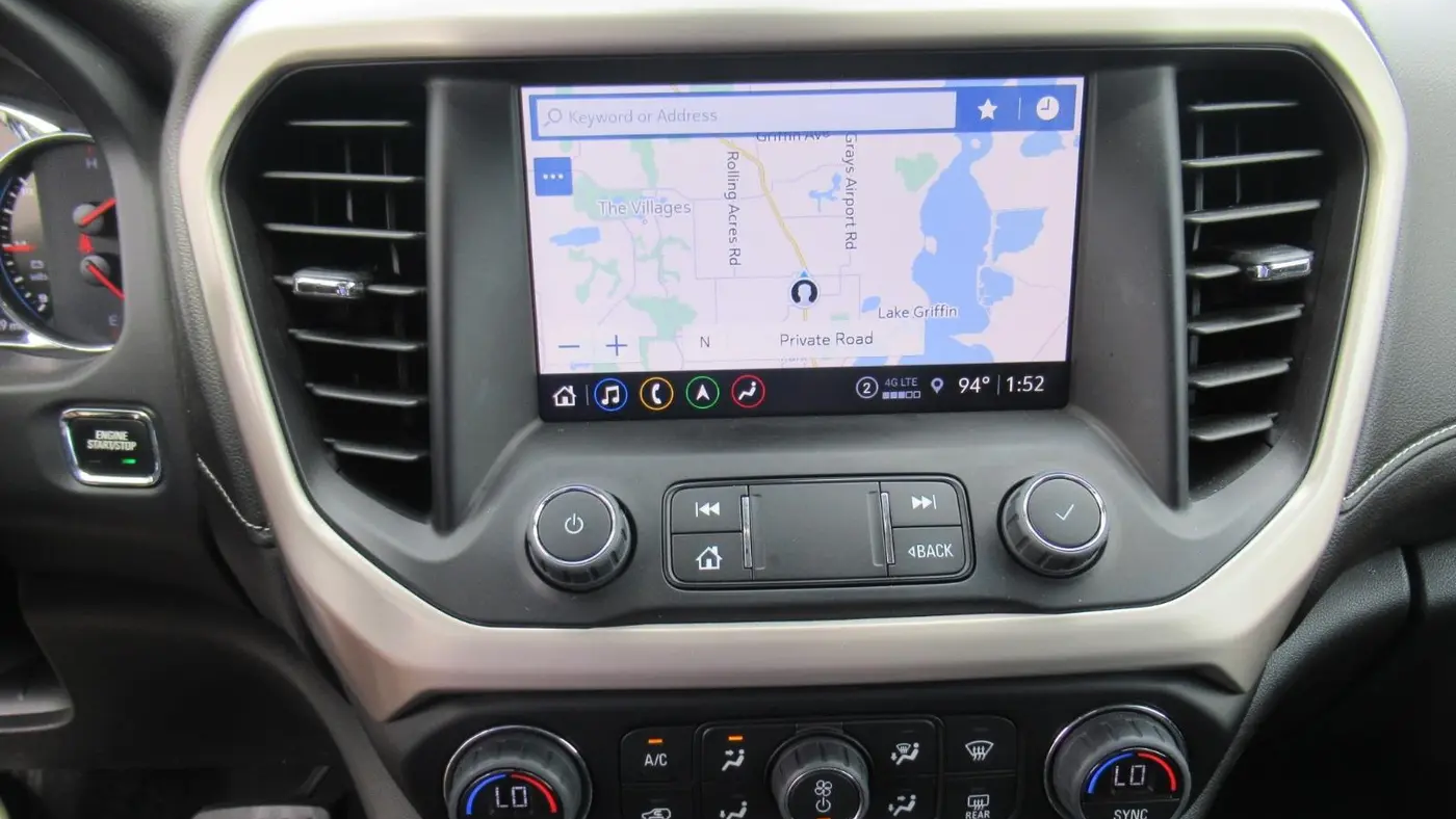 2023 GMC Acadia Denali