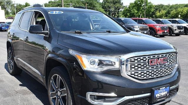 2017 GMC Acadia Denali