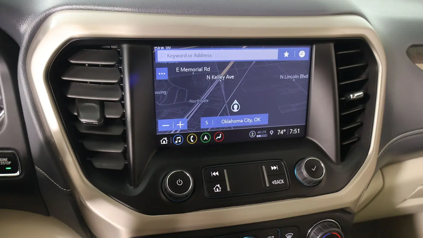 2023 GMC Acadia Denali