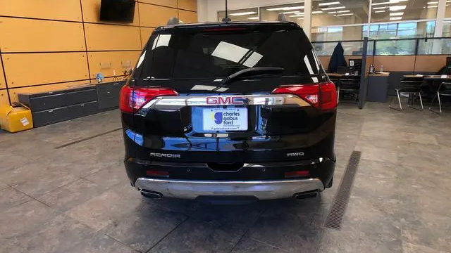 2019 GMC Acadia Denali